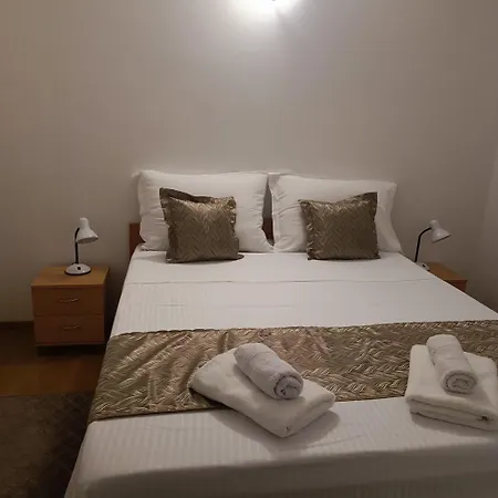Apartment Laragloria *